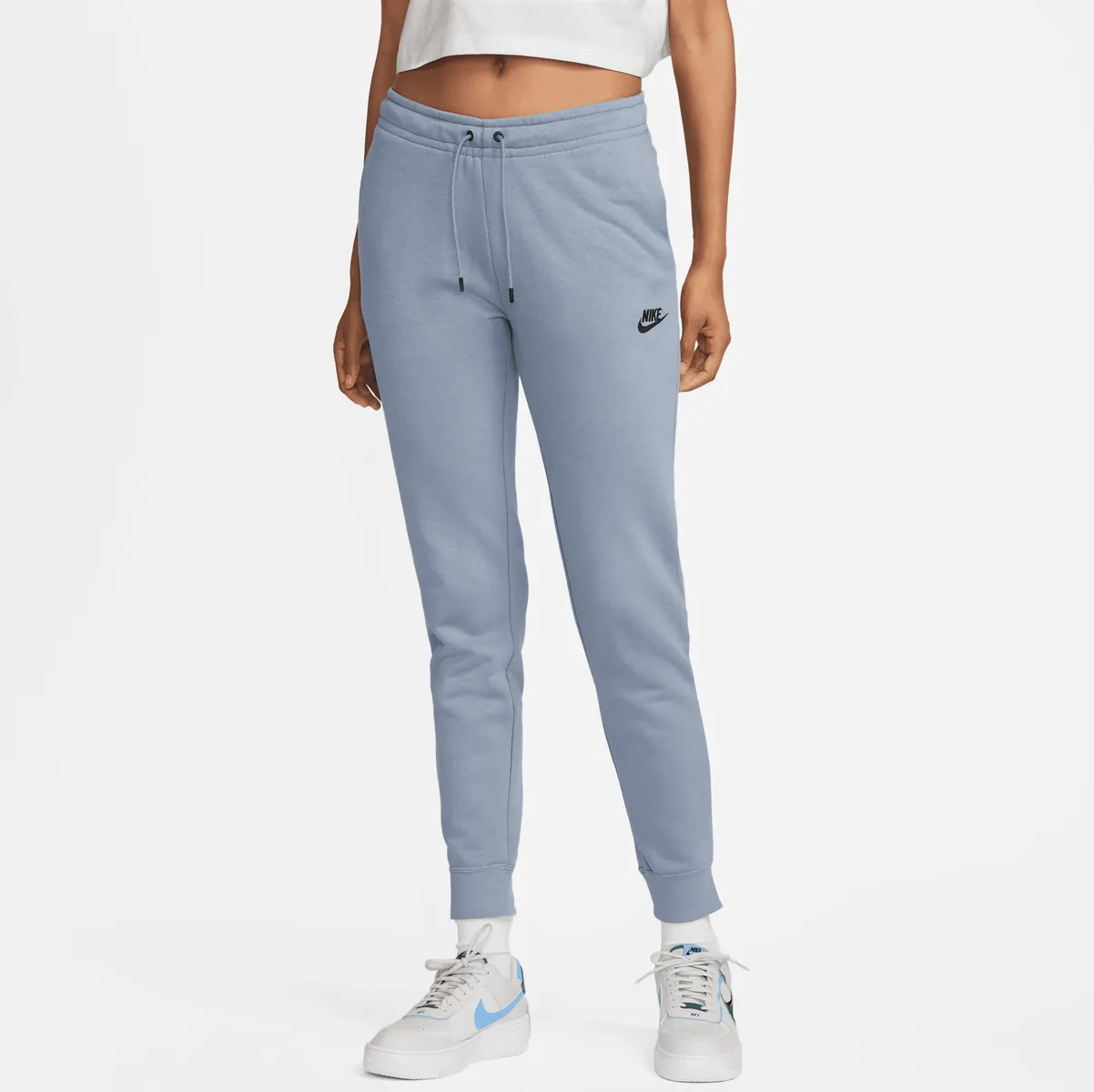 

Спортивные брюки Nike Sportswear "W NSW ESSNTL PANT REG FLC MR", черный