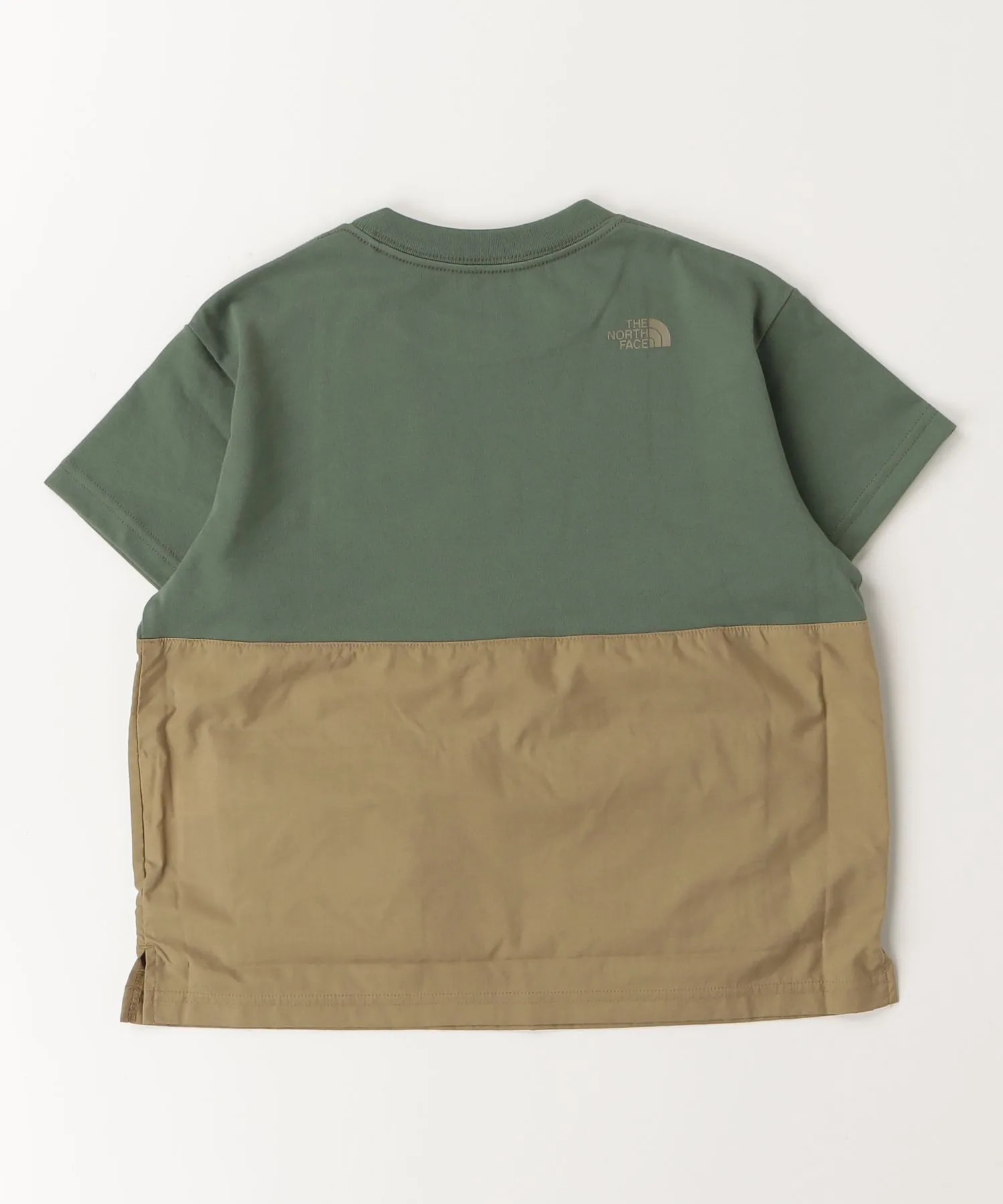Детская футболка с карманами для приключений T Adventure Tee THE NORTH FACE чёрная — фото 2