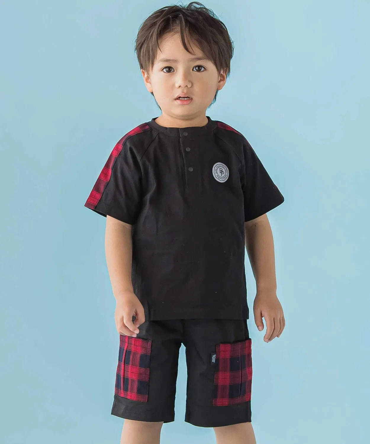 Детский костюм из топа и шорт с клетчатой отделкой BeBe Petits Pois Vert, черный
