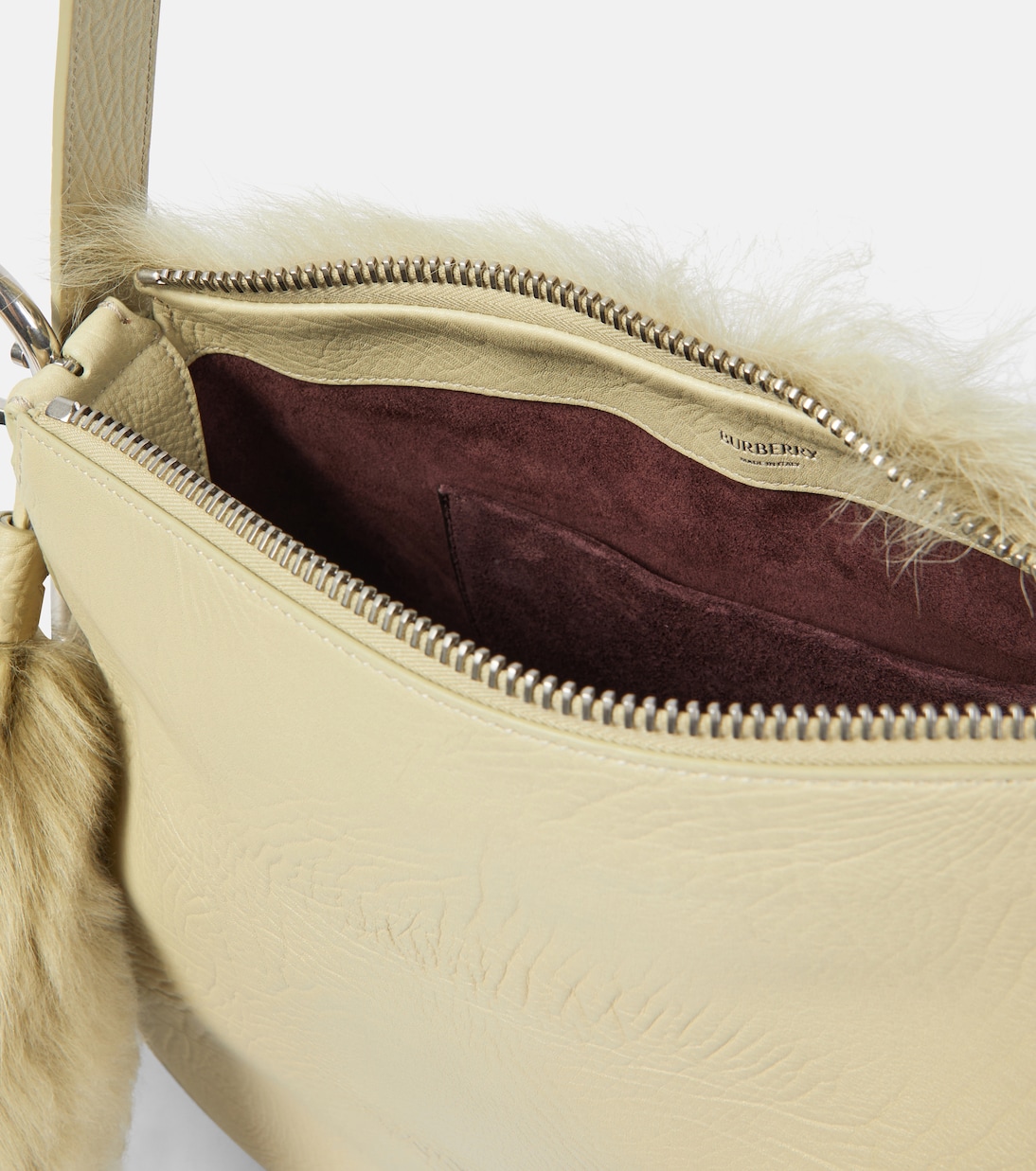 Сумка через плечо Burberry Knight Medium из кожи с отделкой из овчины — фото 3