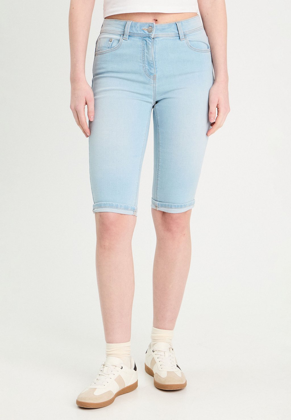 

Джинсовые шорты BERMUDA Cache Cache, цвет Denim Bleach