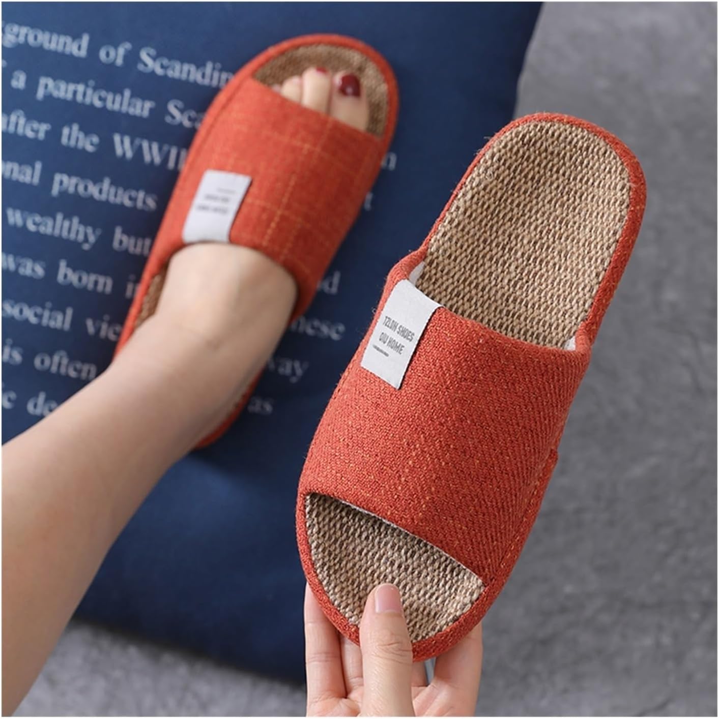 

Домашние тапочки YCKEGEW из хлопка с открытым носком, повседневные льняные тапочки-сандалии на плоской подошве, нескользящие, дышащие, удобные (цвет: синий, размер: EUR44-45)