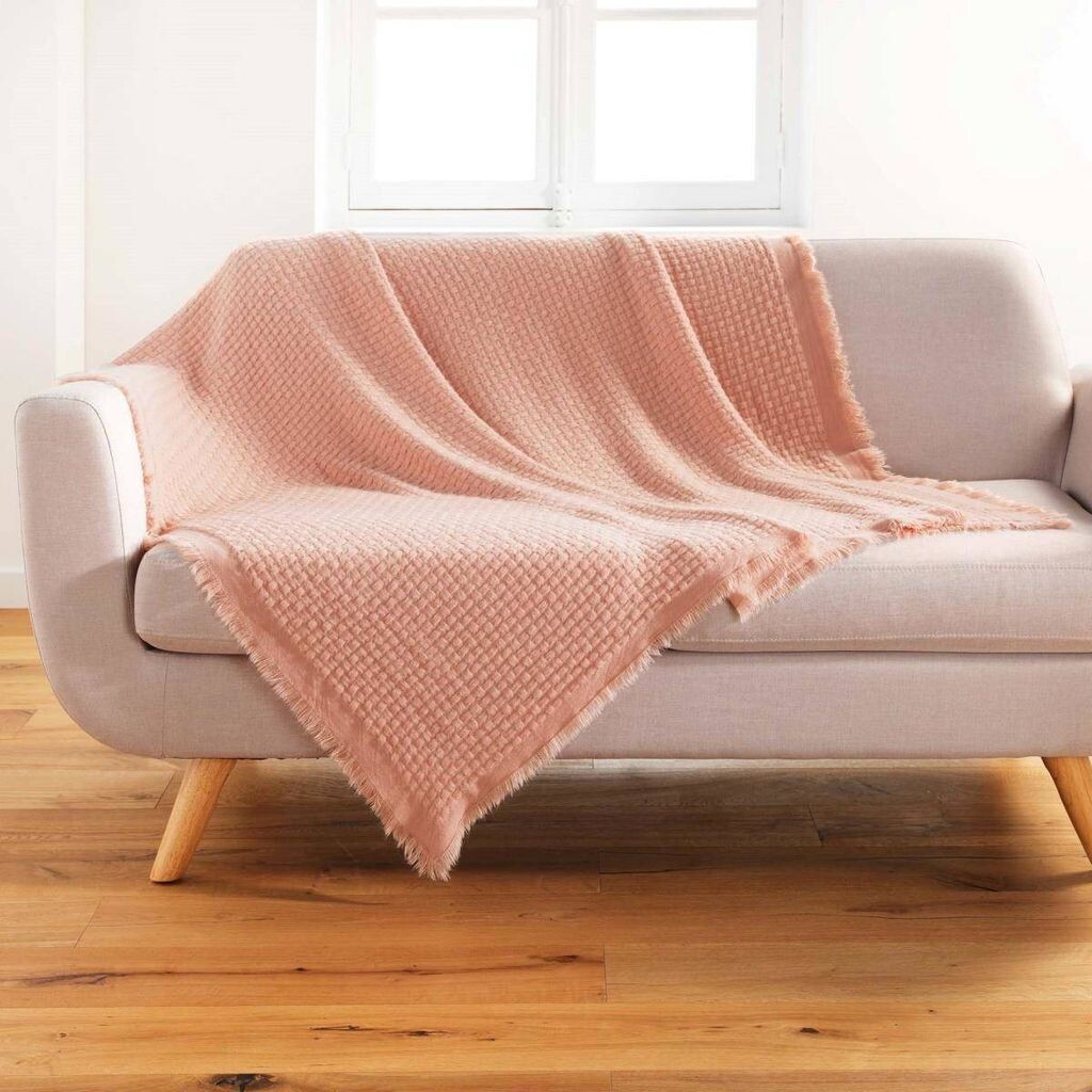 

Плед для дивана в горошек 150 х 200 см. Плед в горошек Douceur d'interieur