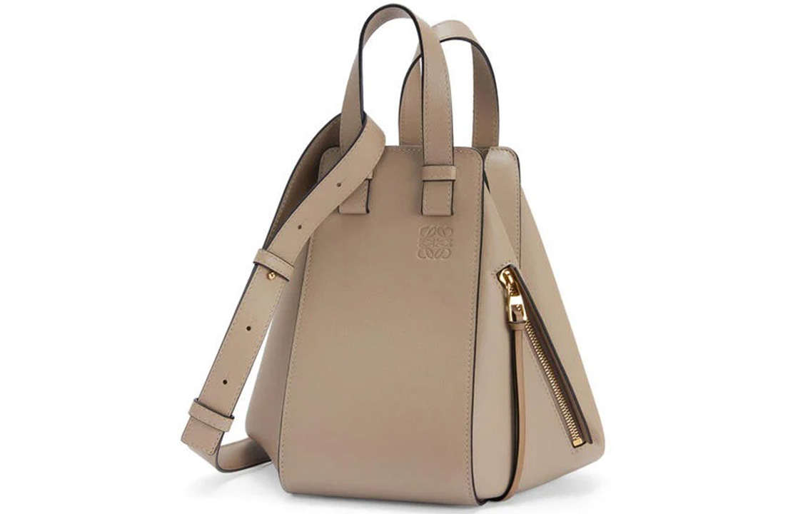 

Сумка-гамак из телячьей кожи, наплечная сумка, сумка через плечо, дамская сумочка Trumpets Women's Sand Loewe, basic set (bag+dust bag)