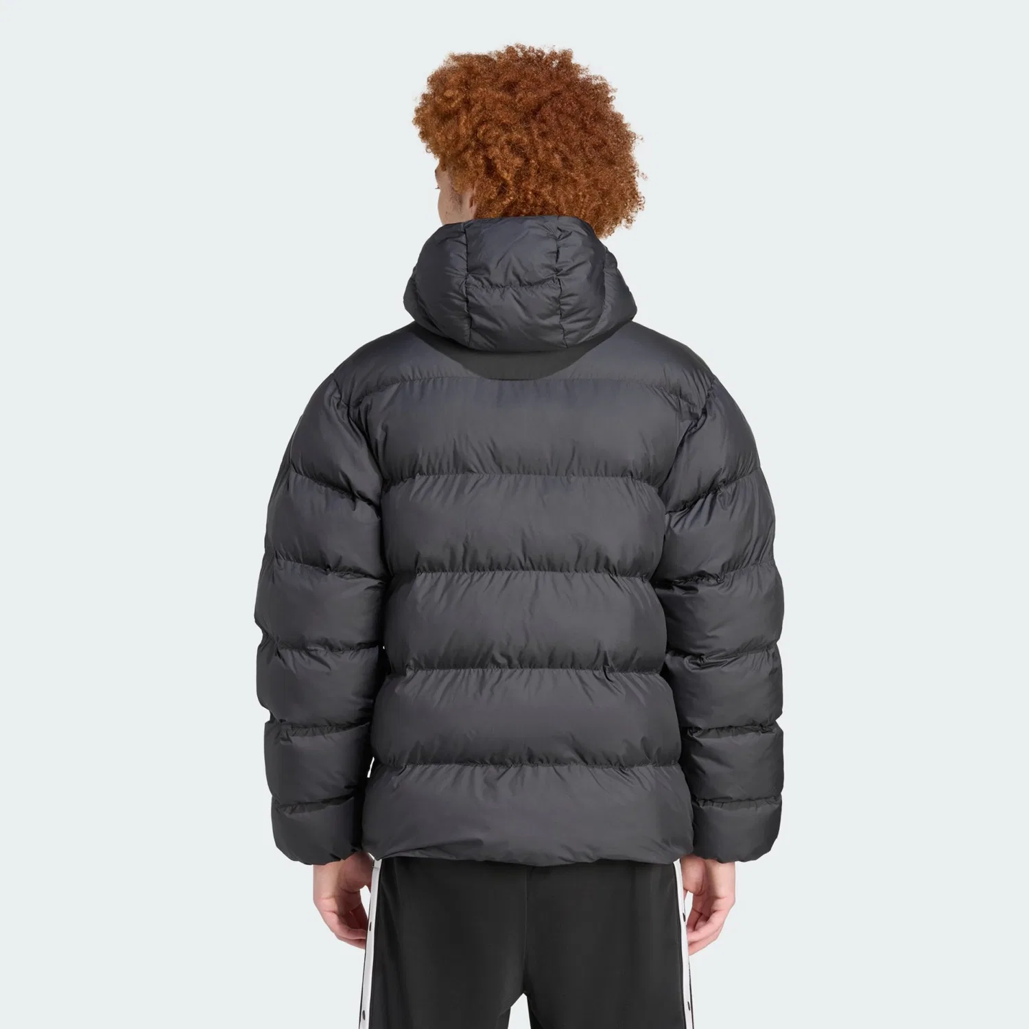 Зимняя куртка Adidas Originals Tonal Hooded Puffer черного цвета — фото 3