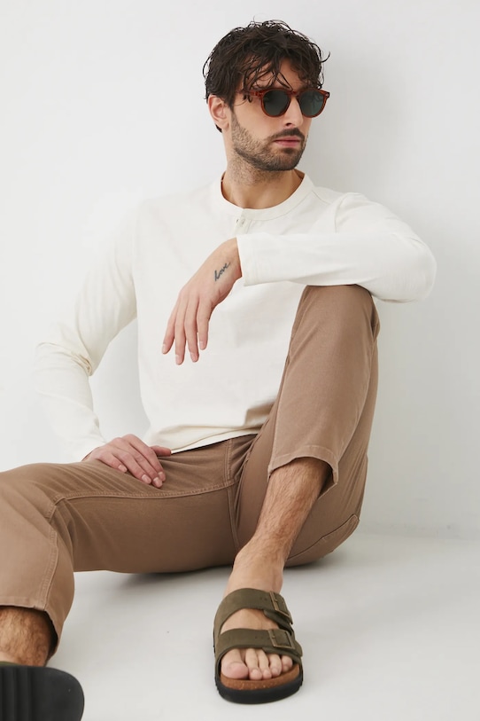 

Хлопковая водолазка Medicine, бежевый