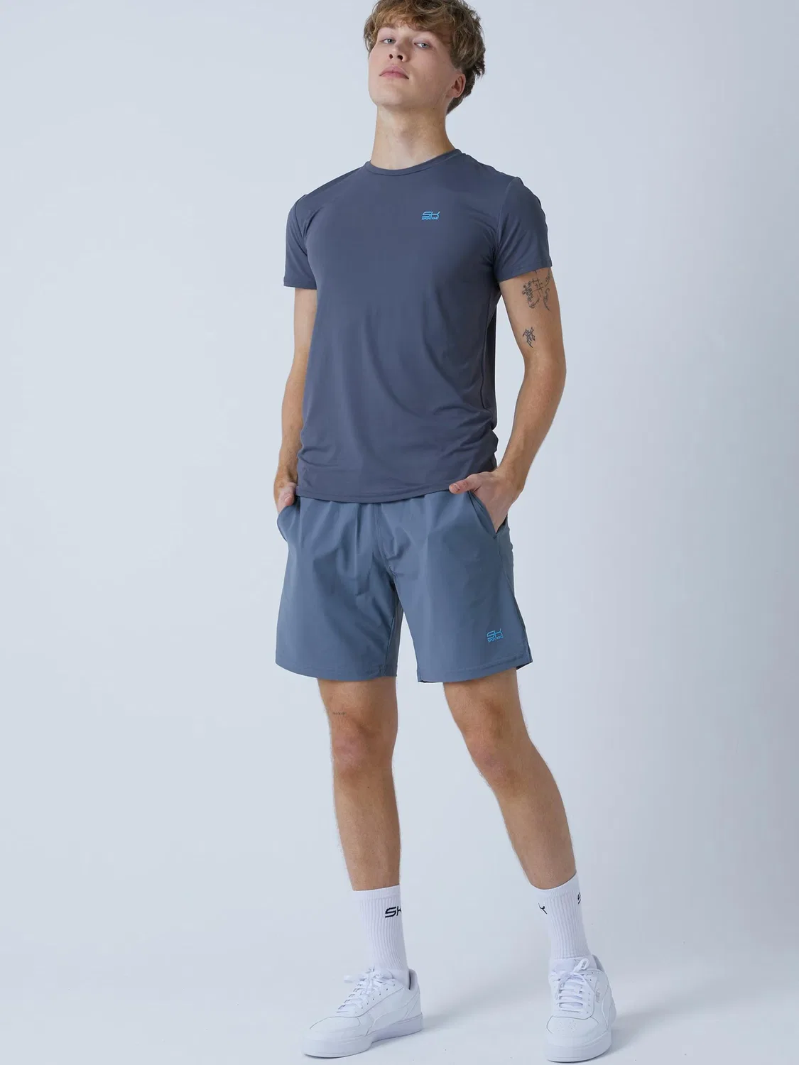 Спортивные шорты Sportkind Regular Workout Pants Shorts regular серого цвета — фото 2