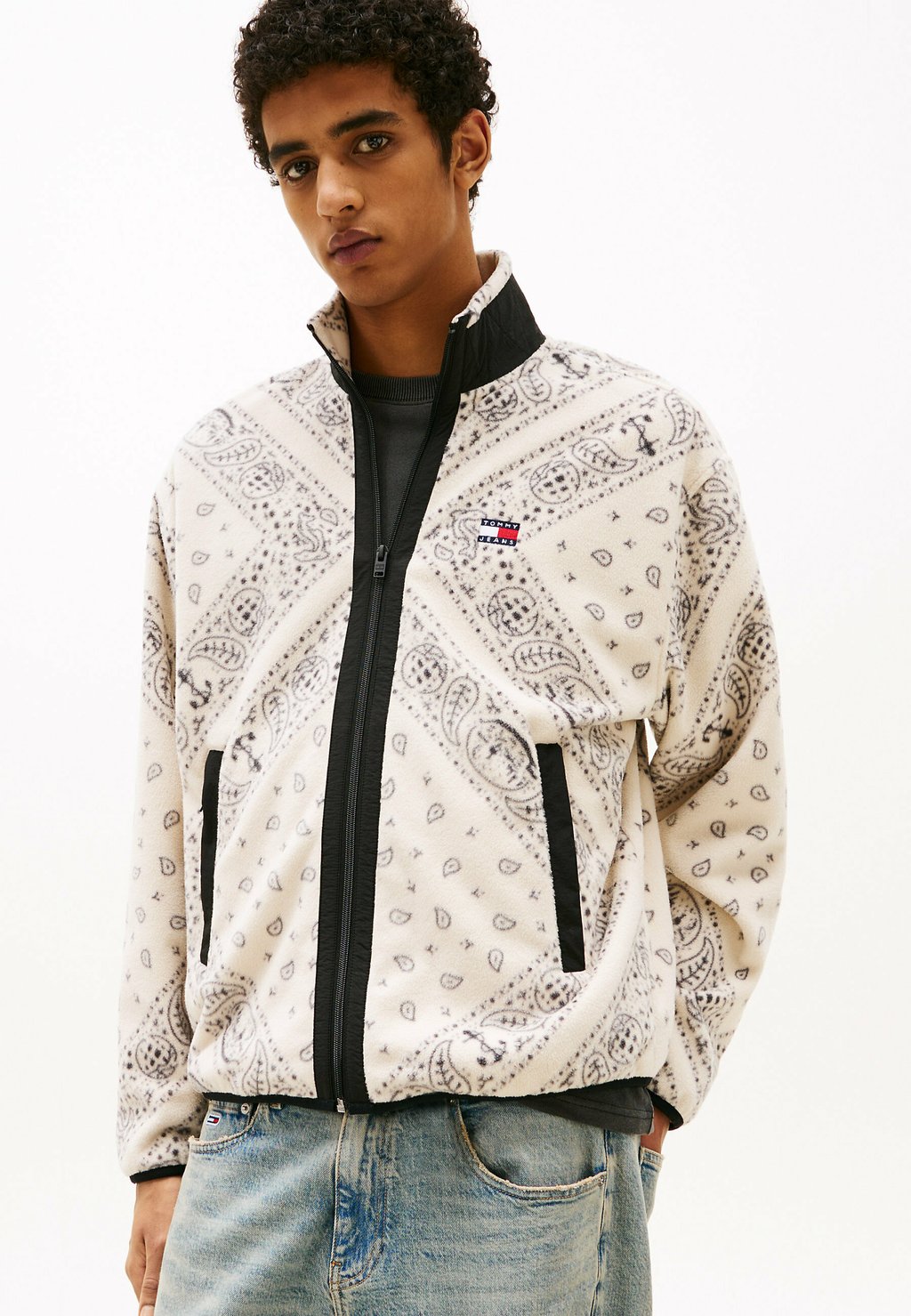 

Флисовая куртка Tommy Jeans, молочный