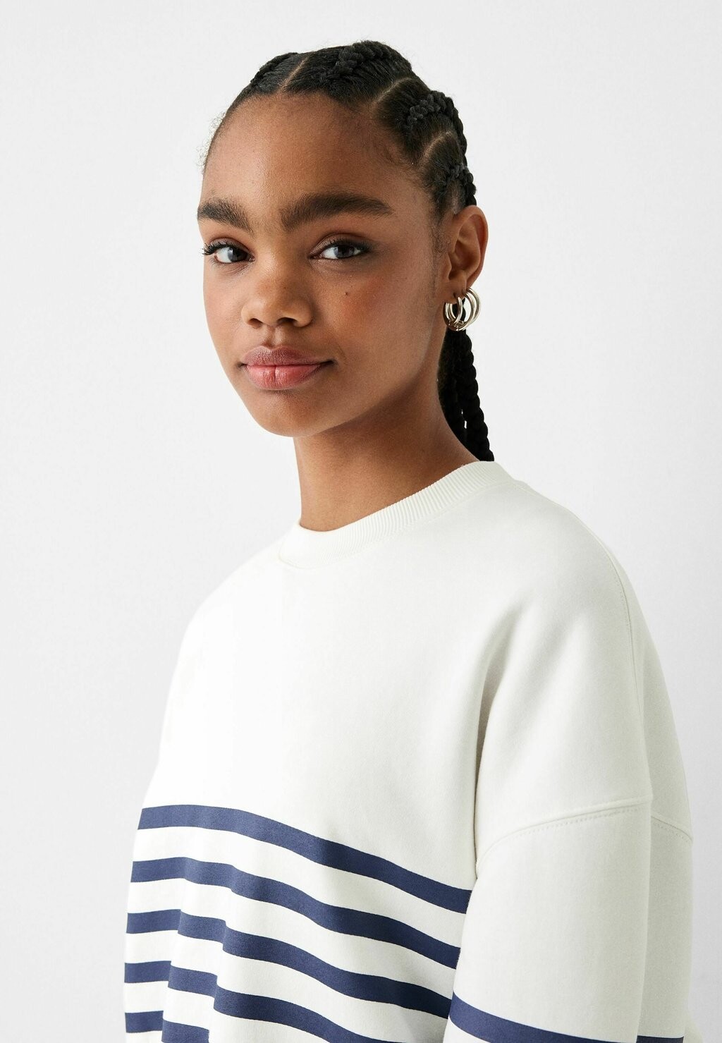 

Толстовка Bershka, белый