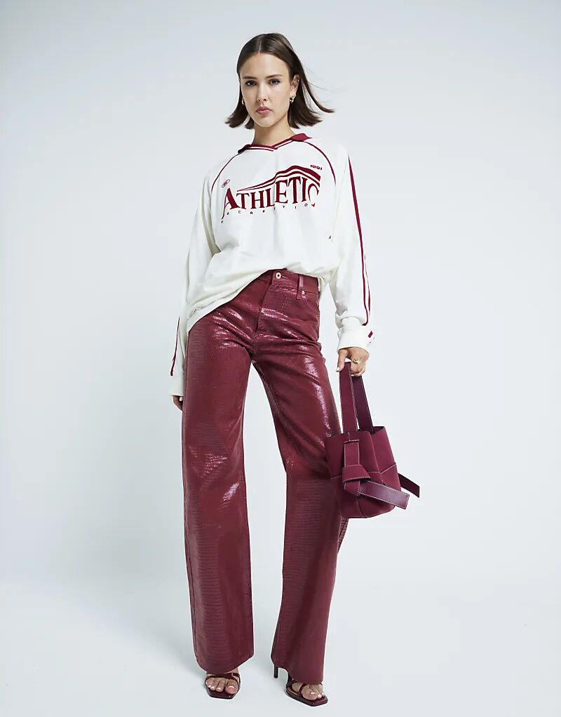

Джинсы прямого кроя со змеиным узором бордового цвета River Island