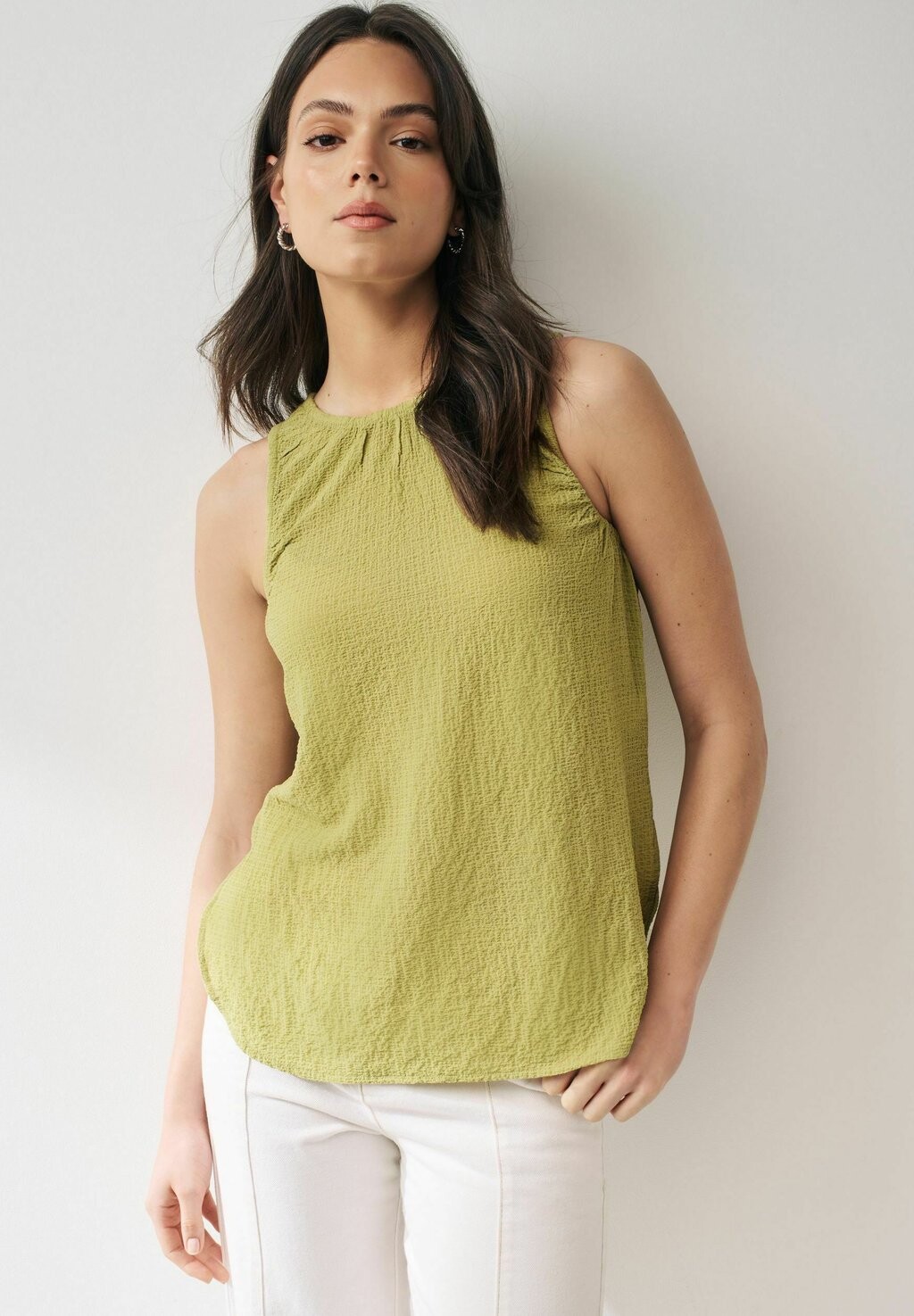 

REGULAR FIT Textured Ruched Sleeveless Racer Next, Блуза зеленый