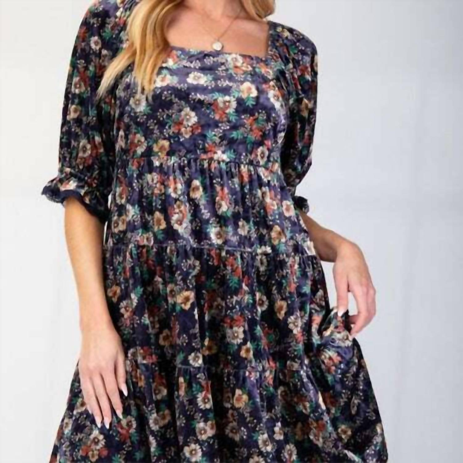 

Женское платье из бархата с принтом и пышными рукавами в цвете ржавчина и темно-синий Easel