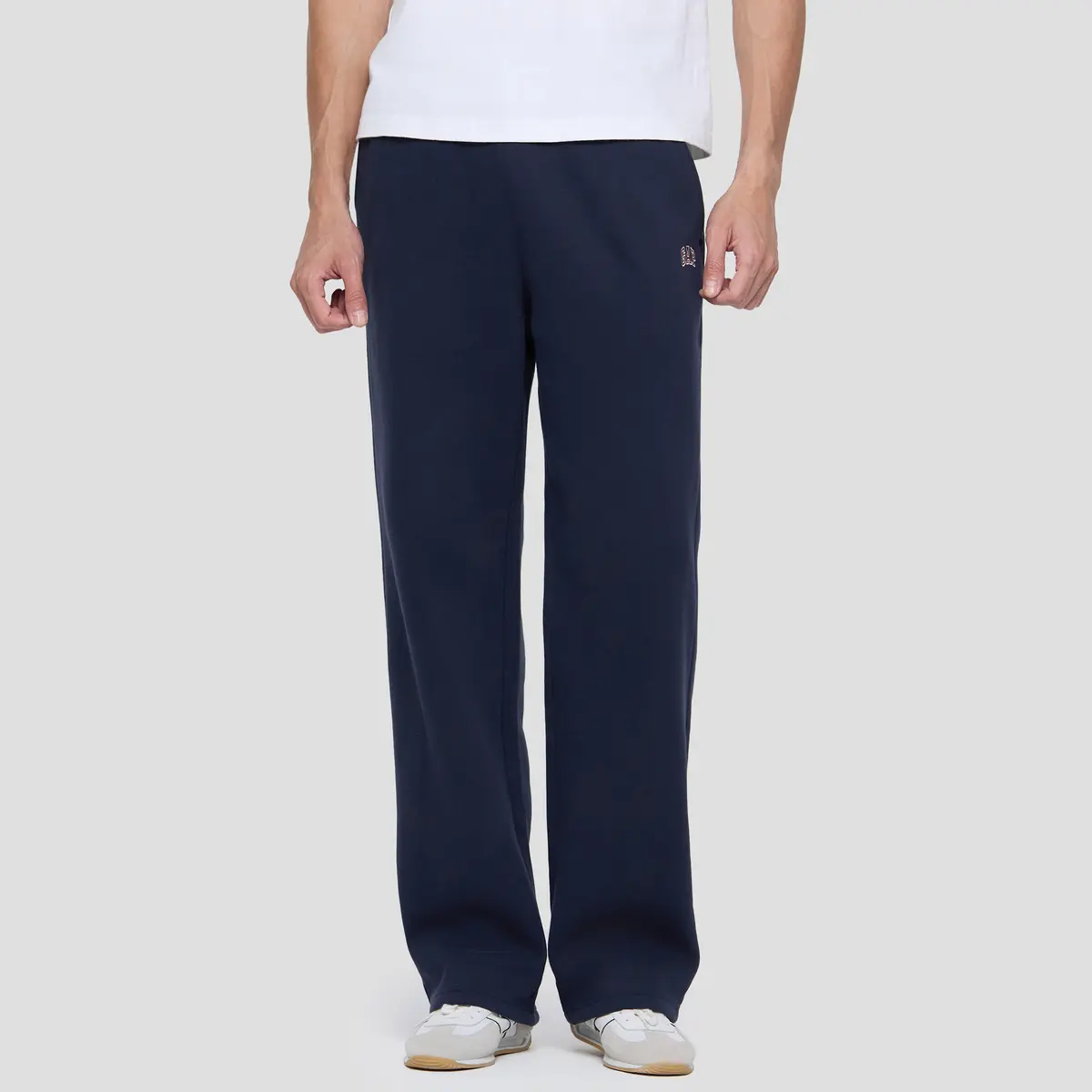Брюки прямого кроя из трикотажной ткани men's GAP, черный — фото 4