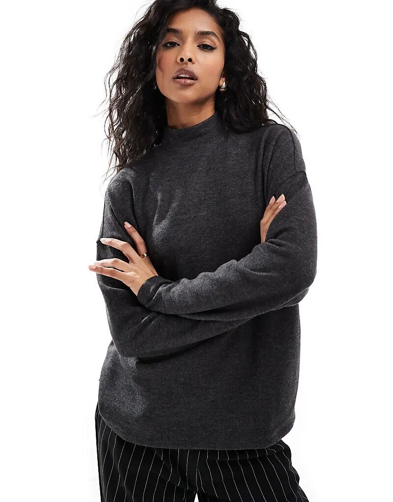 

Свободный трикотажный топ с высоким воротом черного меланжа Vero Moda