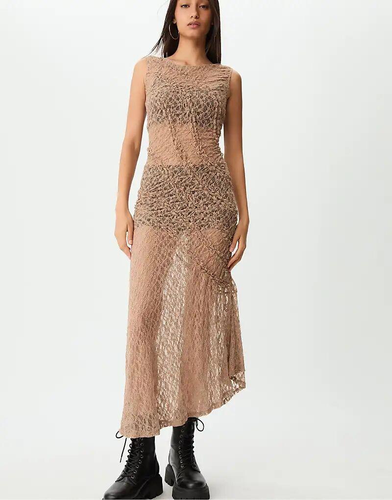 

Асимметричное кружевное макси-платье Stradivarius коричневого цвета