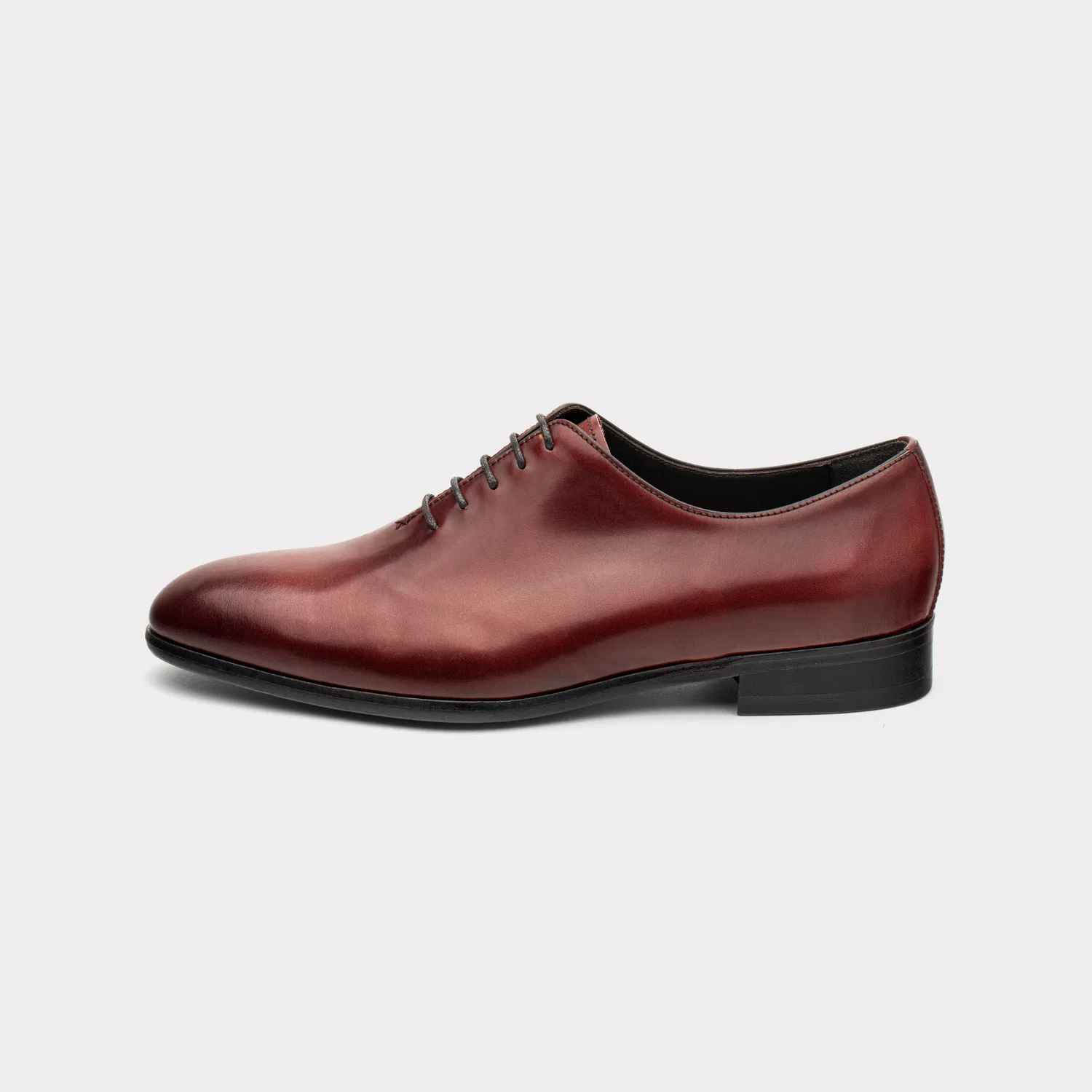 Мужские туфли Charlse Votum Wholecut Lace-up бордовые