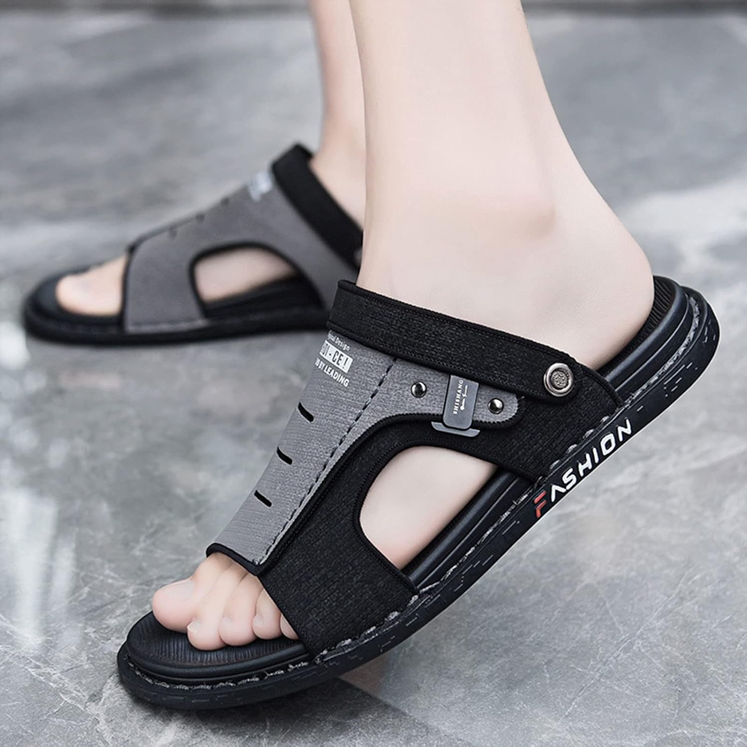 

Мужские сандалии TUCY, универсальные, летние, с нескользящей мягкой подошвой, сандалии для уличного использования и водонепроницаемые, мужские тапочки для пляжа (Цвет: A, Размер: EUR 42), EUR 40 F