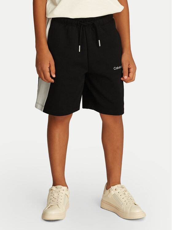 

Свободные спортивные шорты Color Block IB0IB02433 Calvin Klein Jeans, черный
