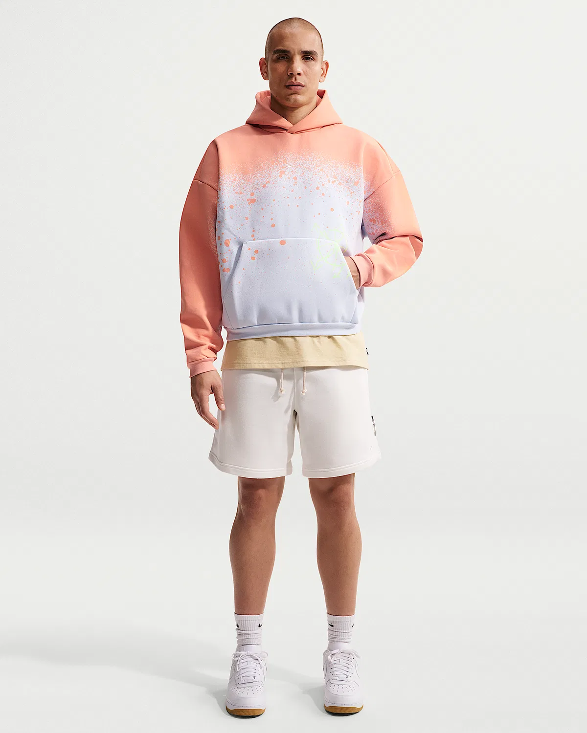 Мужская баскетбольная худи-пуловер Nike Standard Issue Therma-FIT, Football Grey/Orange Pulse/Pale Ivory — фото 4