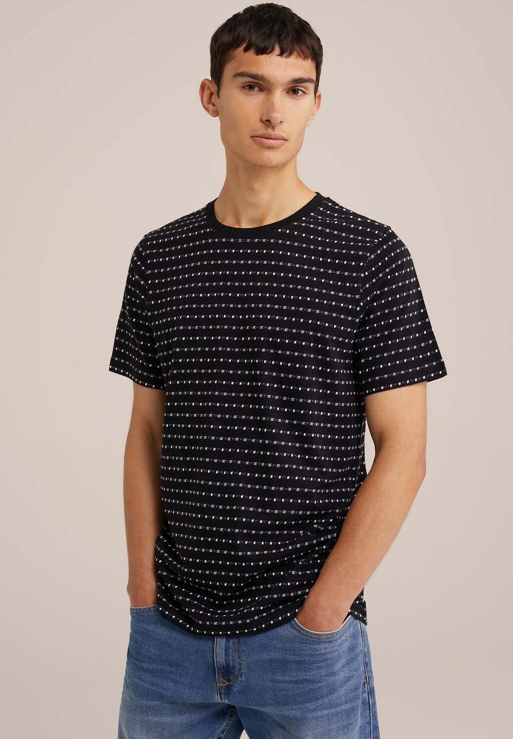 

Футболки с принтом WE Fashion, черный
