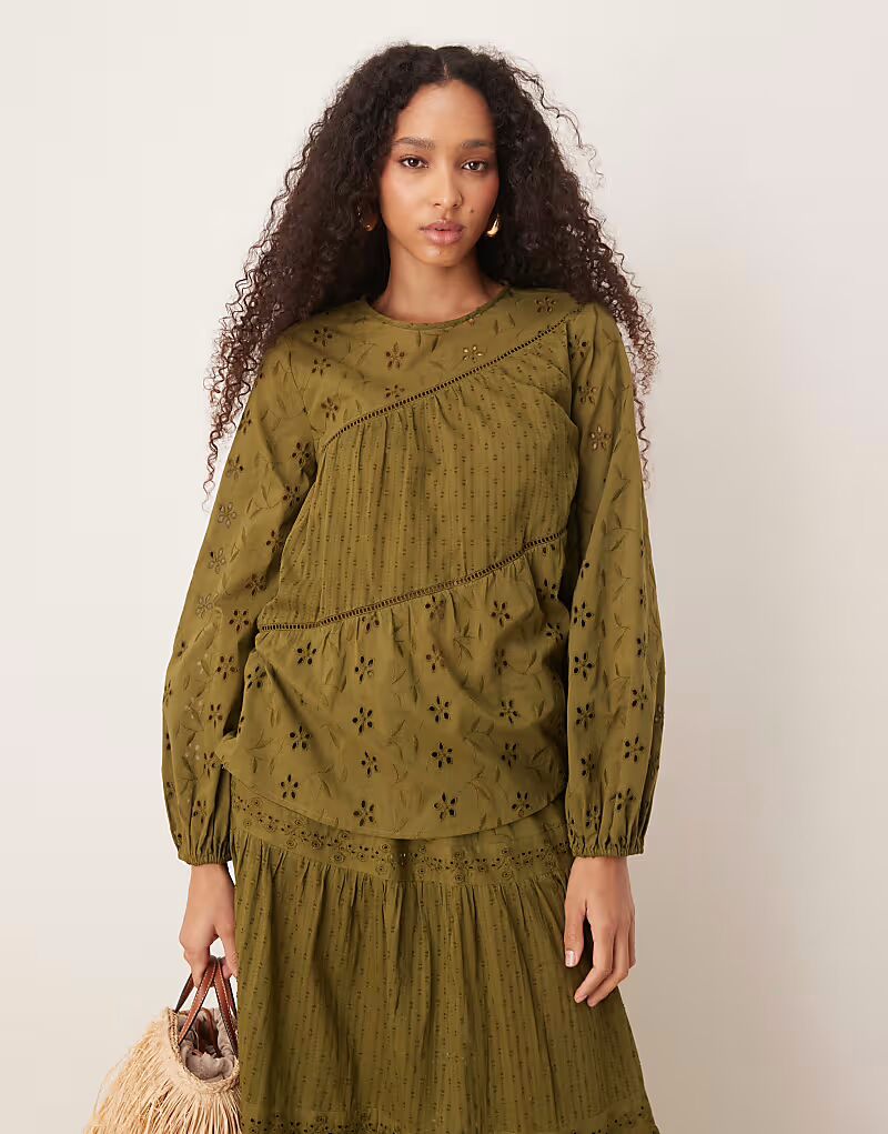 

Длинный топ ASOS DESIGN с комбинированной вышивкой и объемными рукавами зеленого цвета