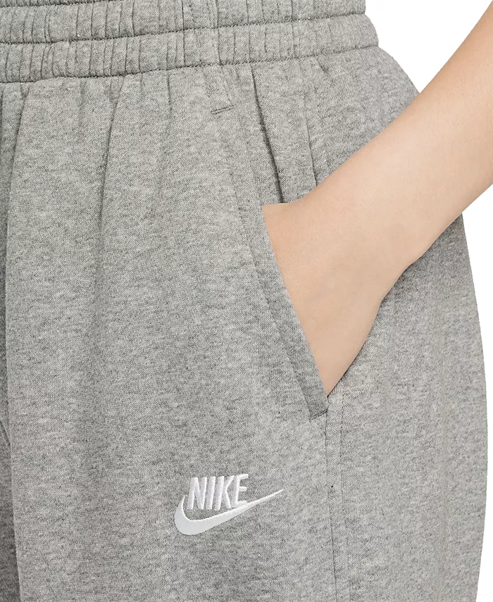 Большие девочки Спортивная одежда Club Fleece Свободные лого джоггеры Nike, серый — фото 3