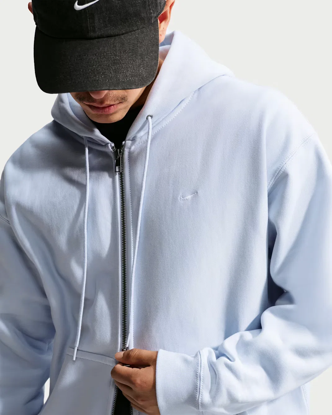 Мужская флисовая толстовка на молнии Nike Solo Swoosh, Football Grey/Football Grey/White — фото 3