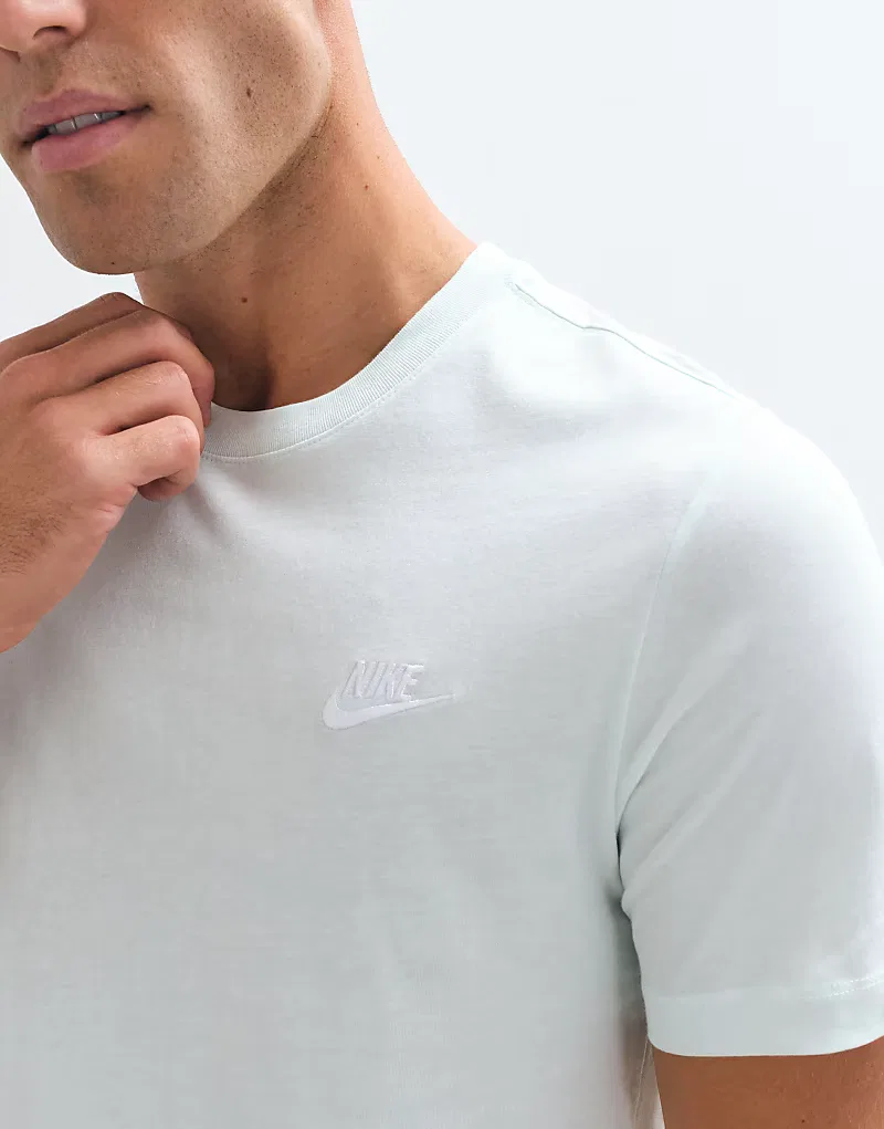 Футболка Nike Club светло-зеленый — фото 4