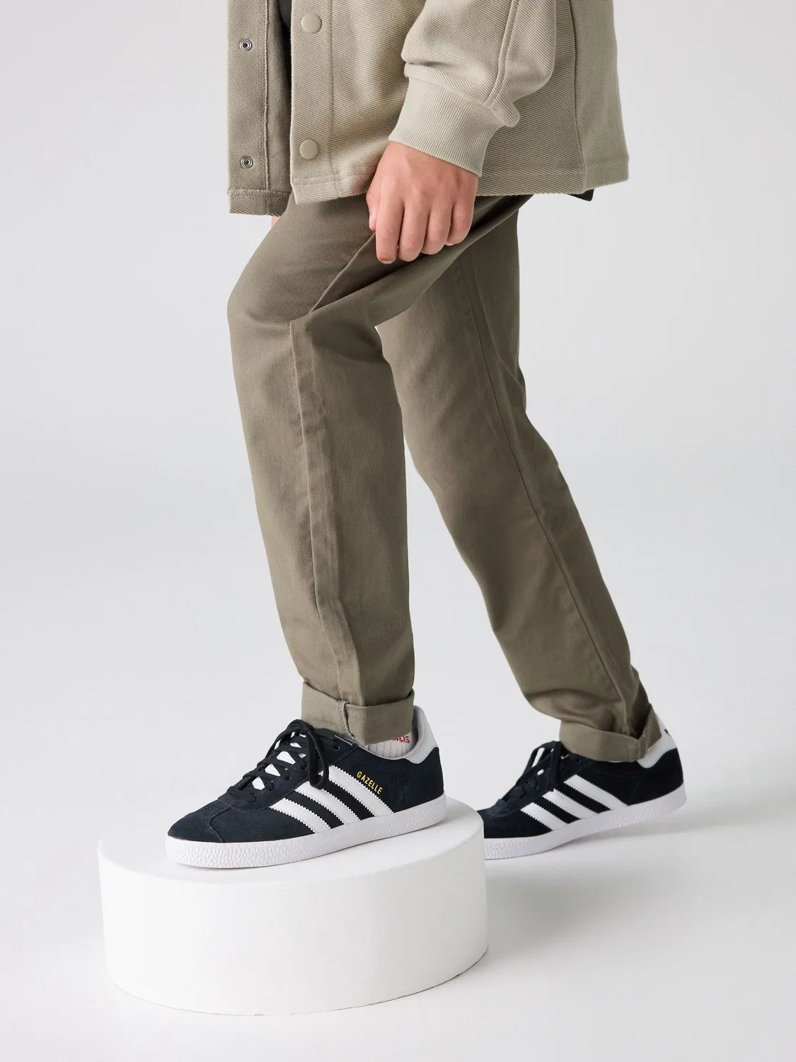 Кроссовки Gazelle, adidas Originals, черно-белые — фото 4