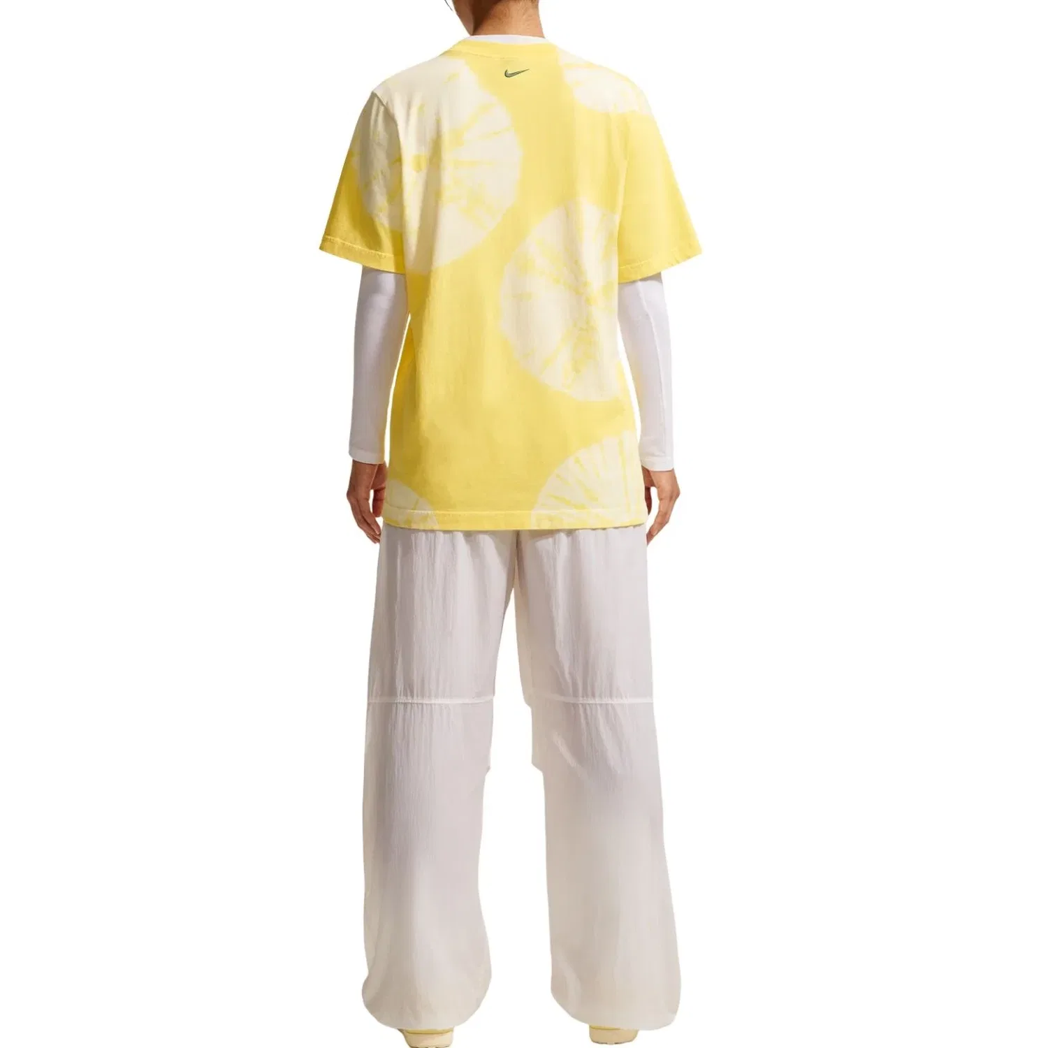Женская футболка с коротким рукавом Nike Sportswear Soft Yellow, желтый — фото 3