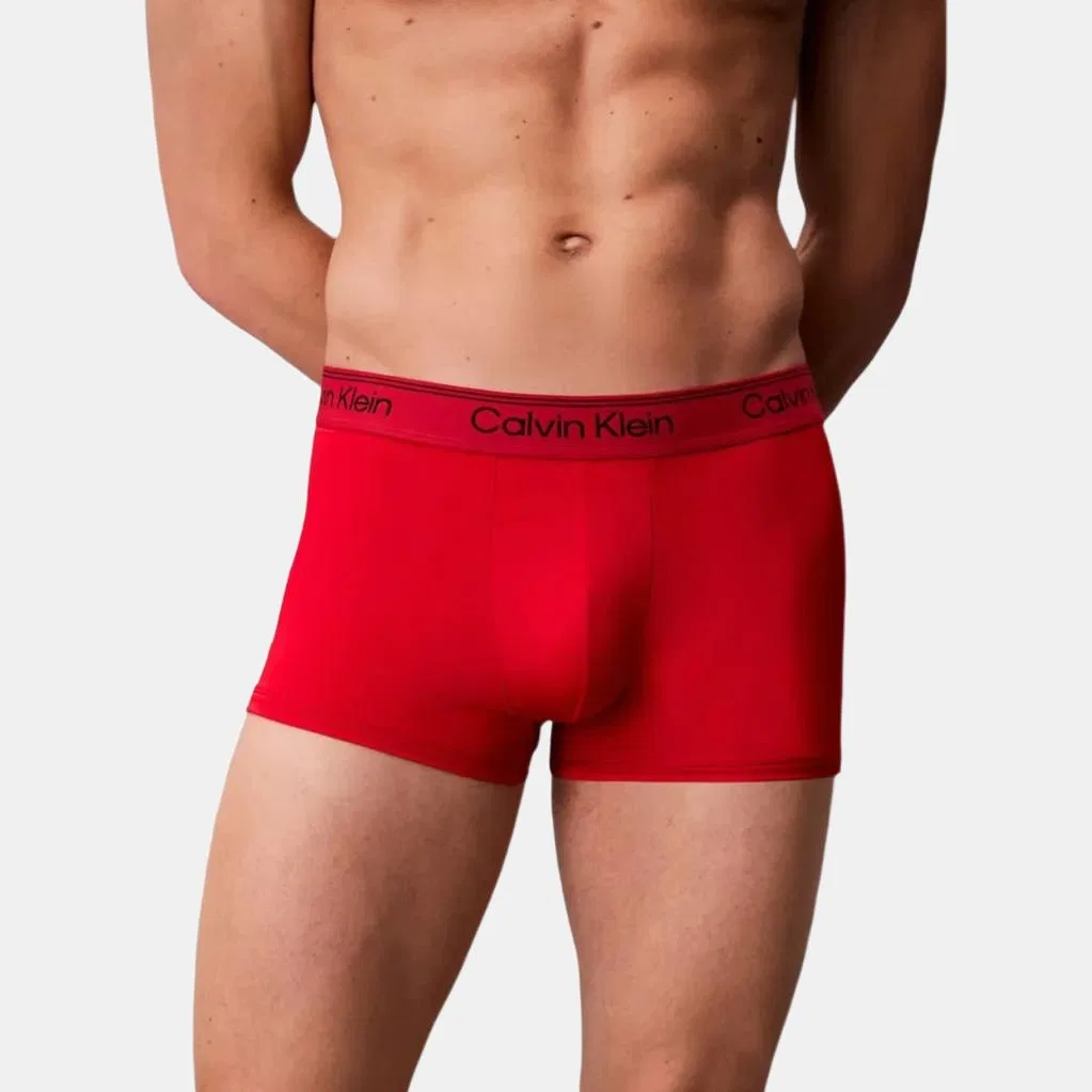 Мужские трусы-боксеры с логотипом на поясе, комплект из 3 штук, Calvin Klein, 3 Pack (Black+Red+Blue) — фото 4