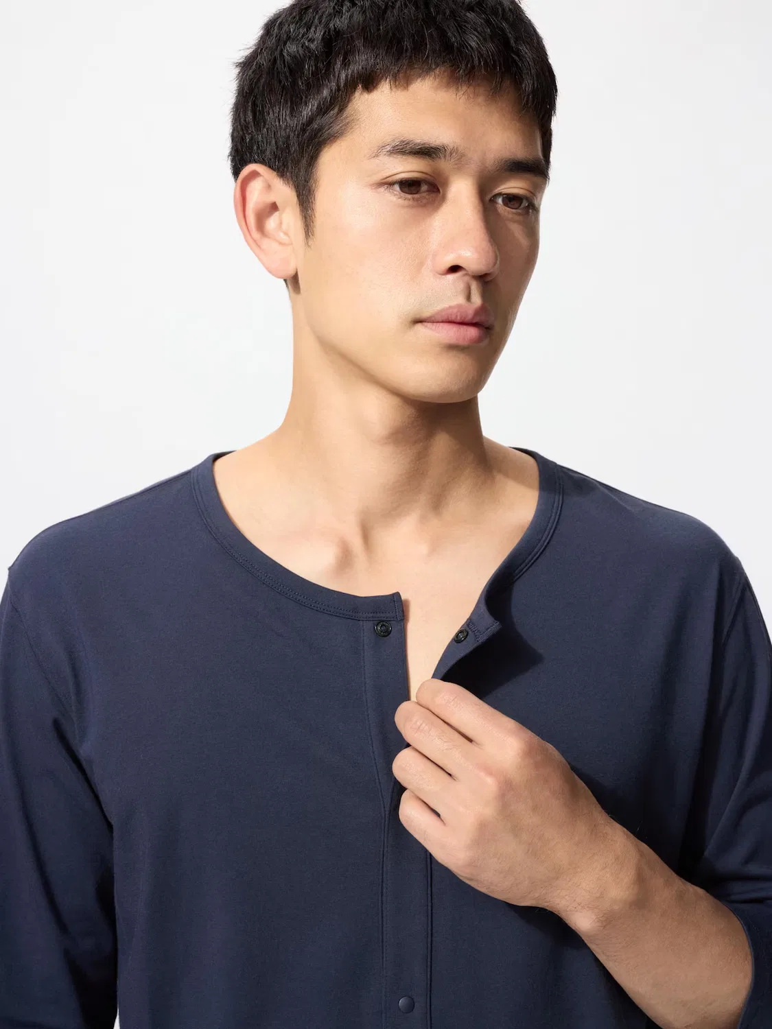 Футболка Uniqlo Airism, мужская, с круглым вырезом, темно-синий — фото 2