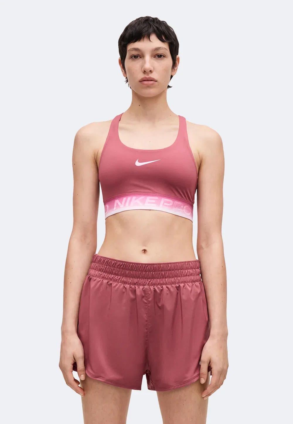 Бюстгальтер - спортивный бюстгальтер средней степени поддержки Nike Performance, Pink Smoke/Bleached Lilac/Pink Rise