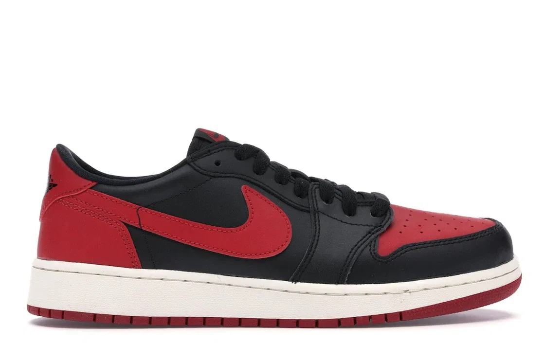 Детские кроссовки Lifestyle Jordan 1 Retro Low Jordan, Black/Varsity Red-Sail