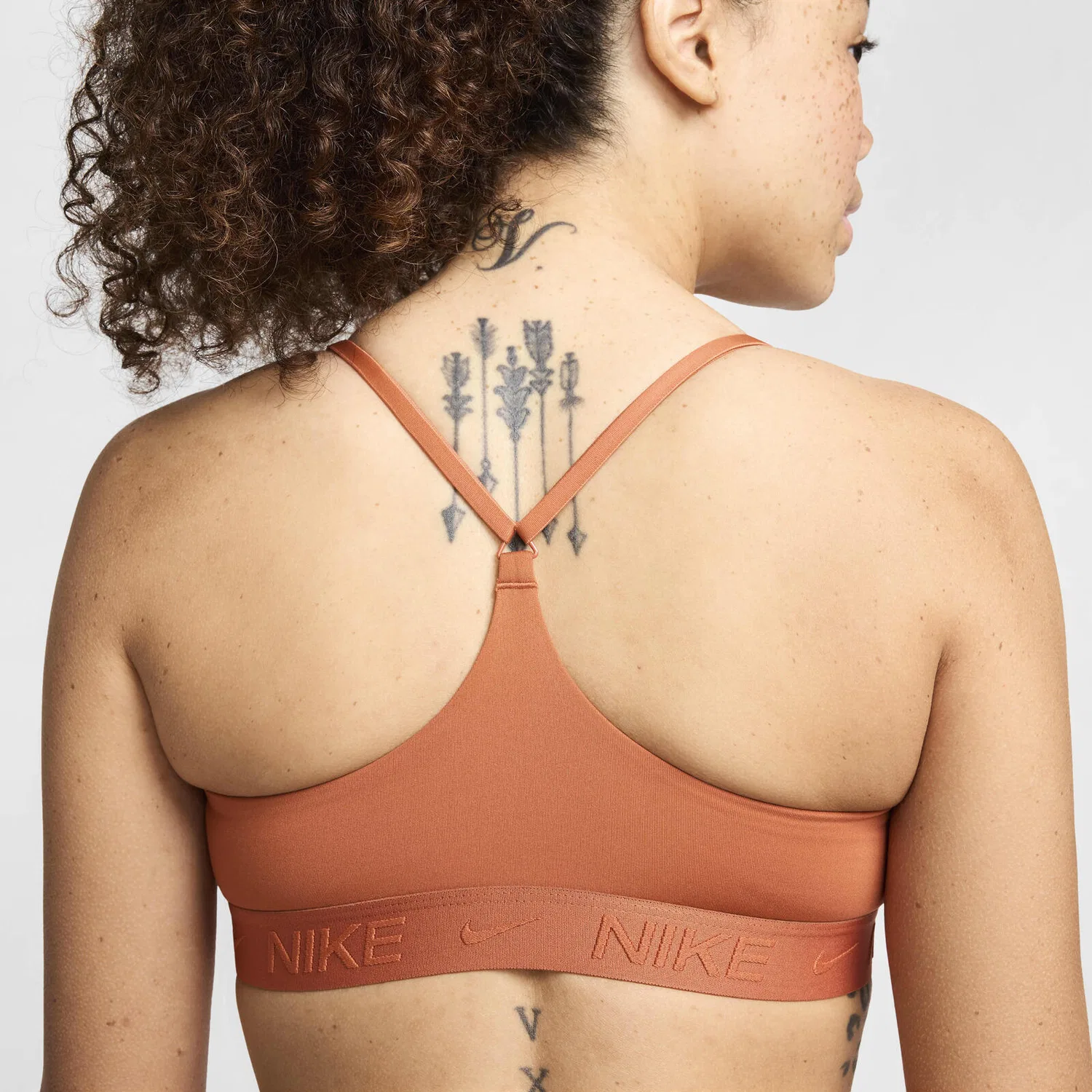 Женский спортивный бюстгальтер Nike Indy Light-Support, Orange — фото 2