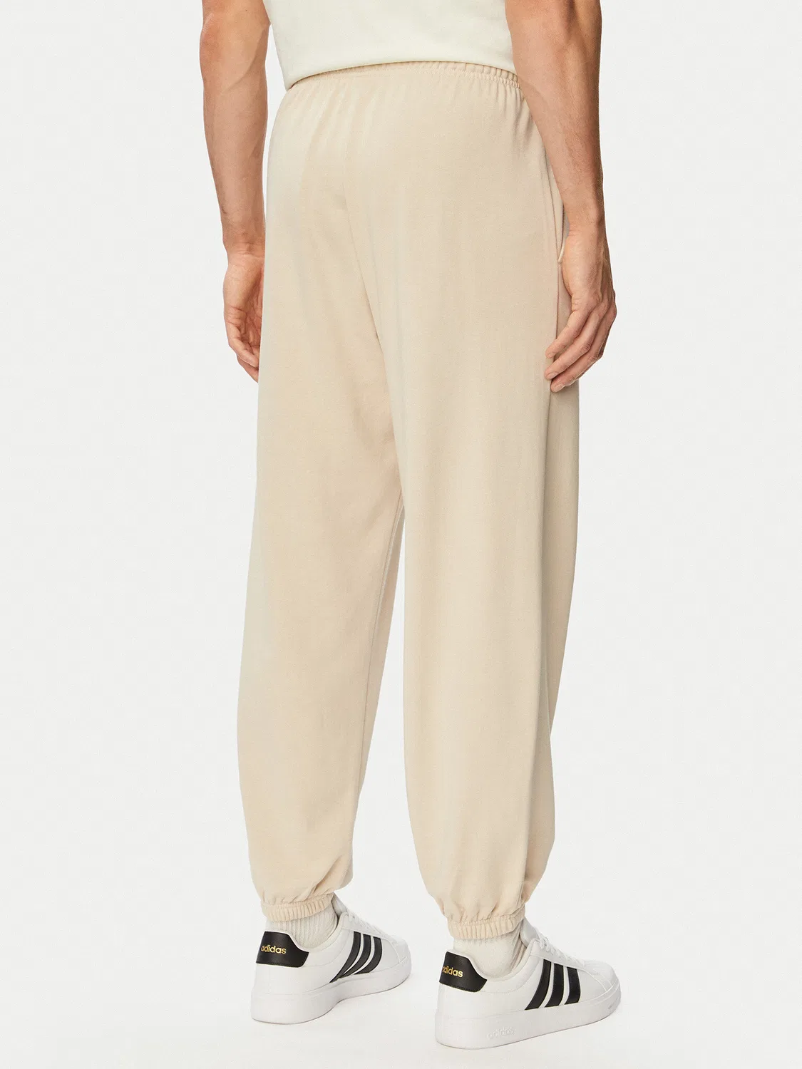 Мужские спортивные штаны стандартного кроя Seasonal Essentials Collegiate French Terry Cuffed Adidas, бежевый — фото 3
