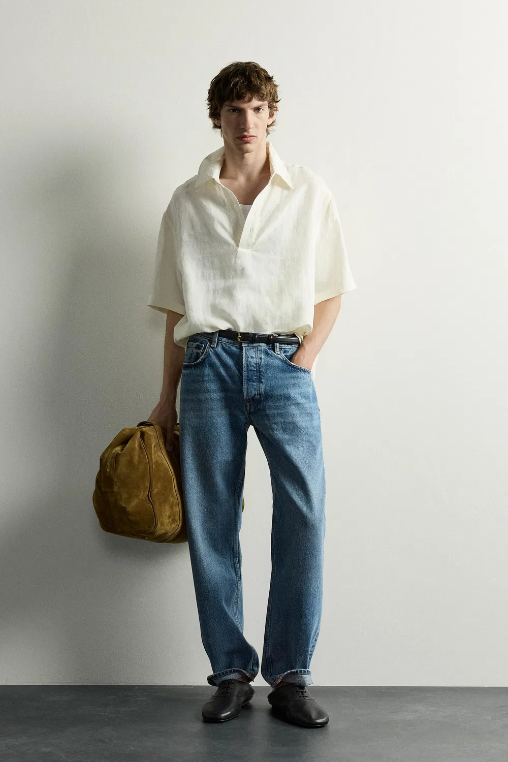 Поло свободного кроя из 100% льна. ZARA, Ecru