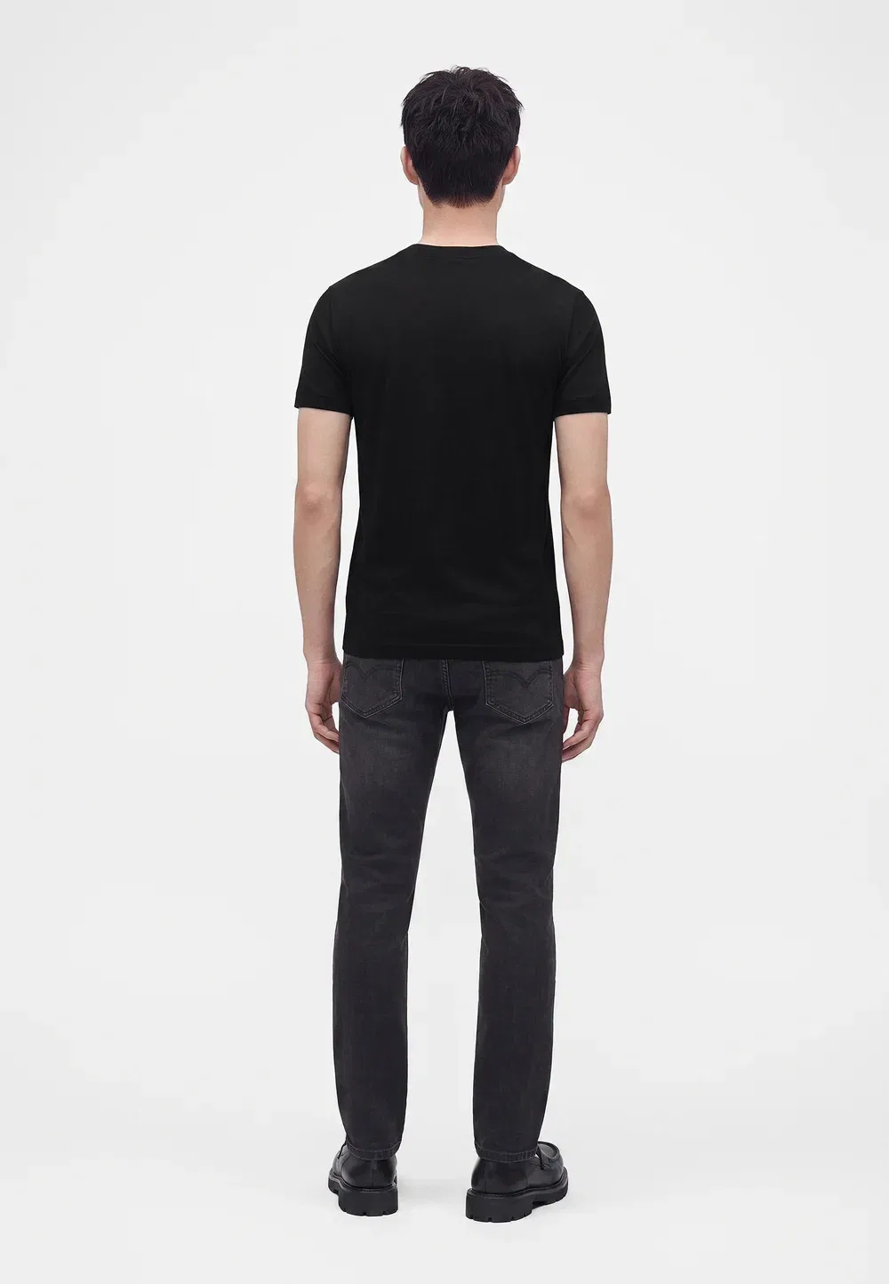Простая футболка Emporio Armani, Black Beauty — фото 3