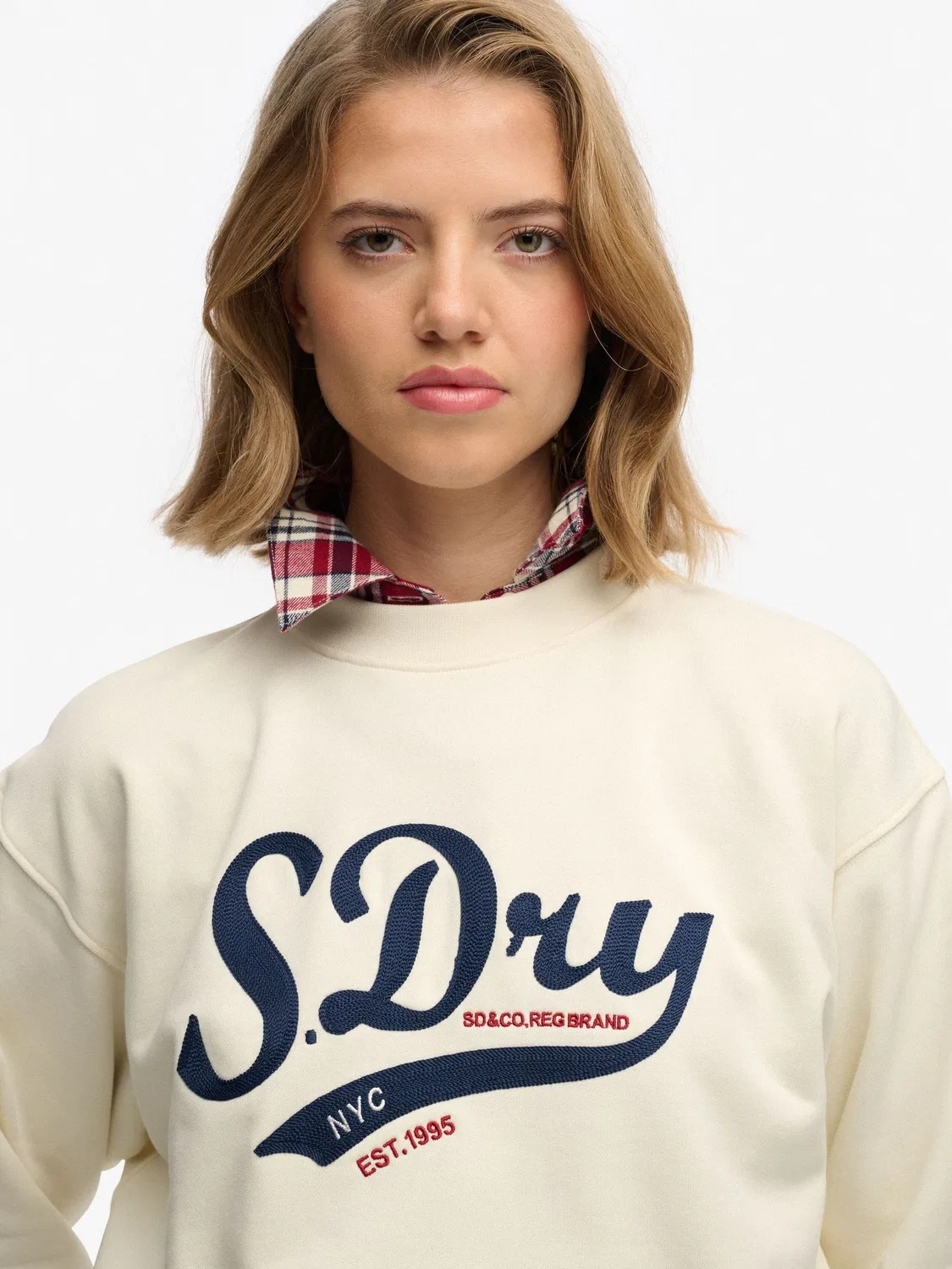 Свитшот свободного кроя с принтом Superdry Varsity Script, кремовый — фото 4