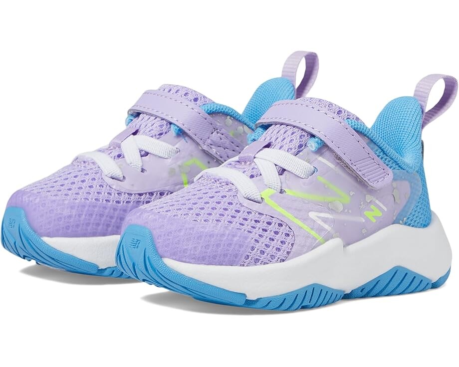 

Кроссовки New Balance Kids Rave Run v2 Bungee Lace with Top Strap, цвет Lilac Glo/Sky Blue