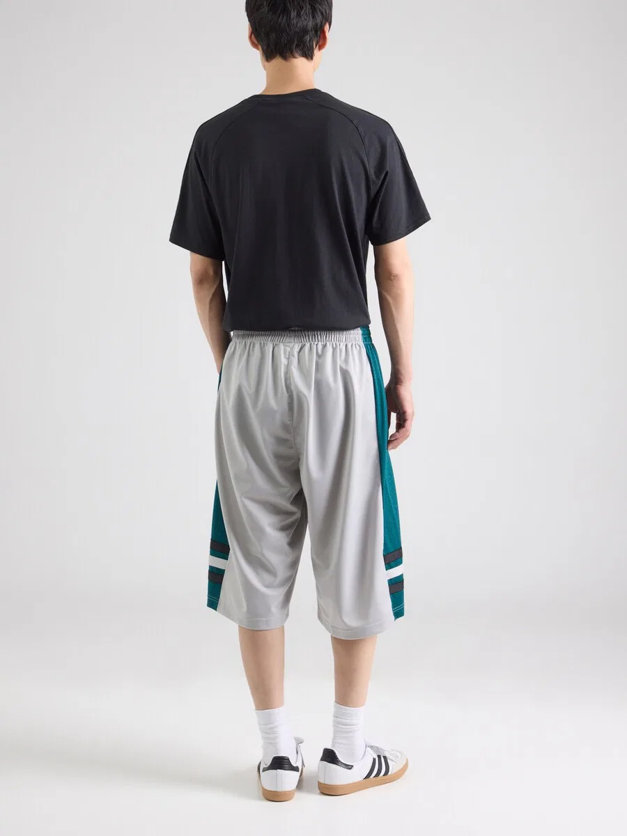Шорты свободного кроя ADIDAS ORIGINALS серого цвета — фото 4