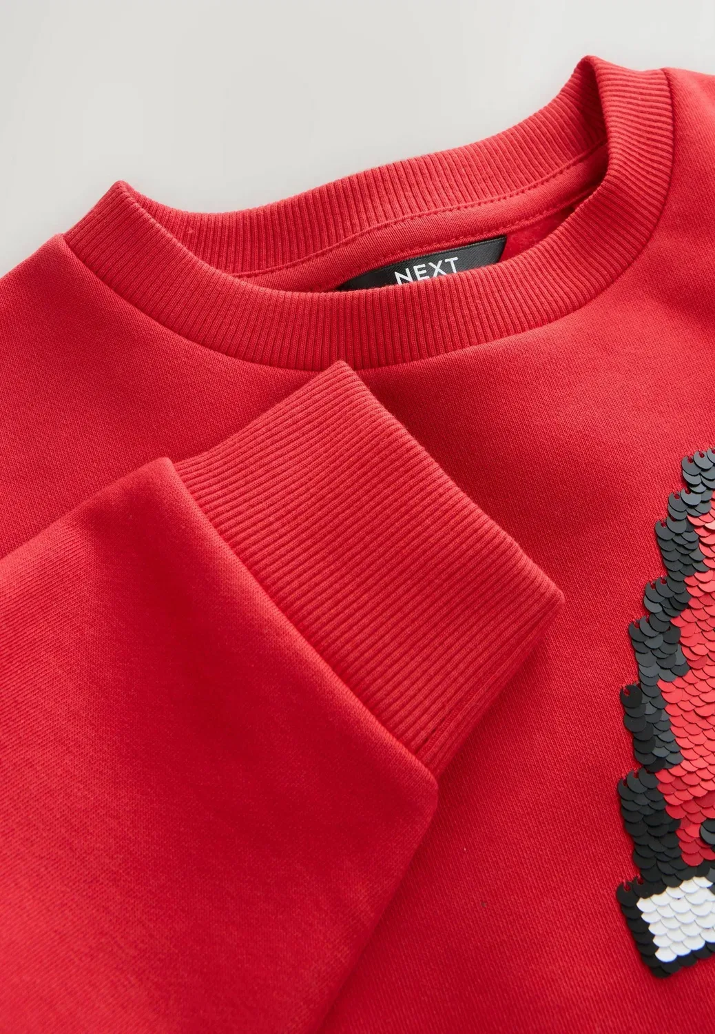 Рождественский свитер с круглым вырезом - толстовка Next, Red Sequin Santa — фото 4