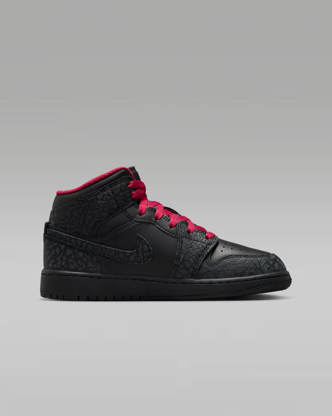 Кроссовки для детей постарше Air Jordan 1 Mid SE, Black/Black/Tough Red — фото 3