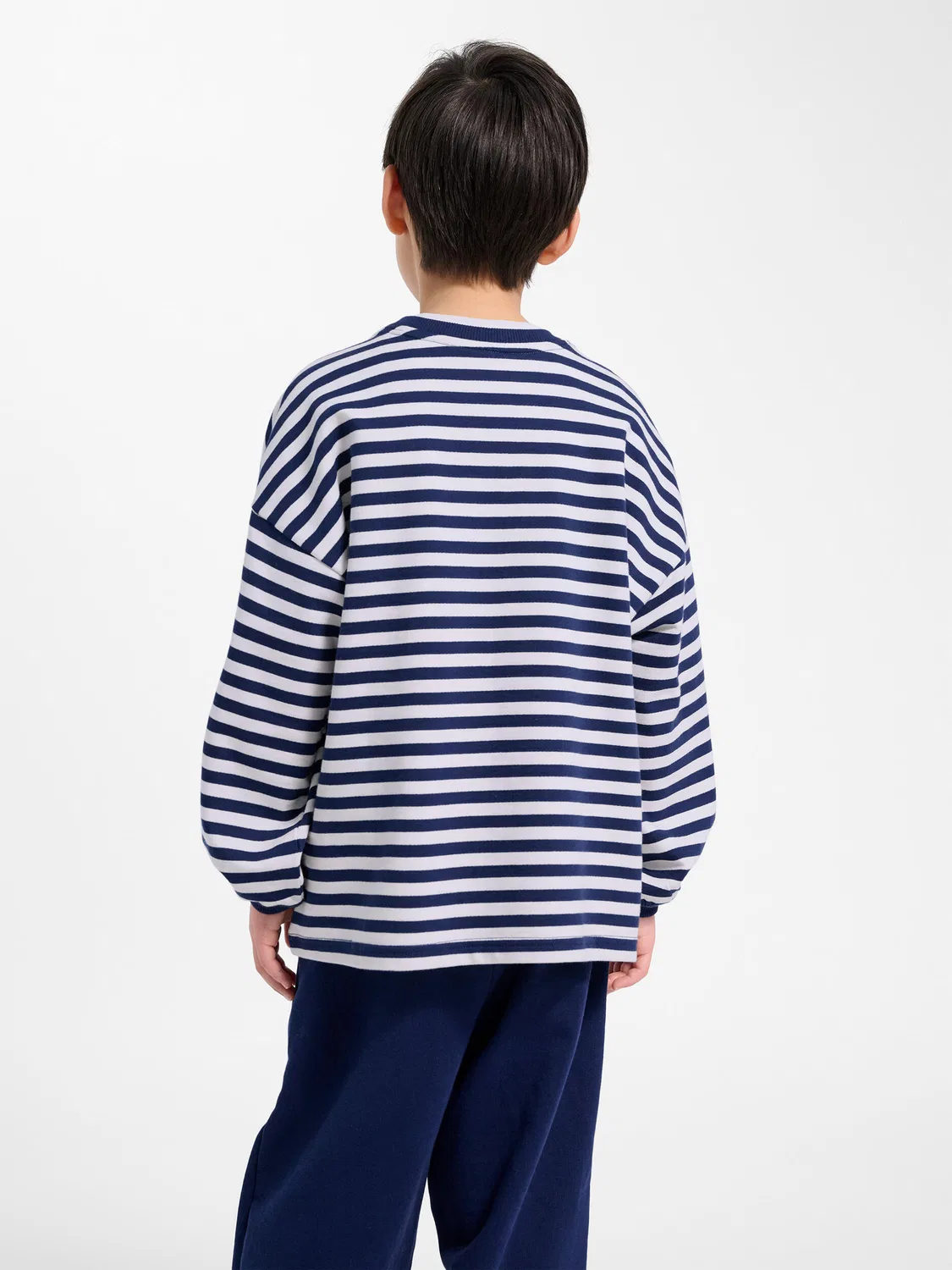 Детский свитшот с принтом Geggo Hummel, Blau Dunkelblau Mitternachtsindigo — фото 2