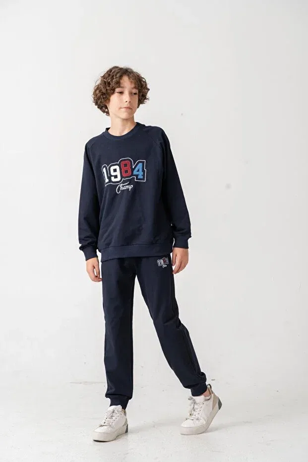 Детский спортивный костюм для мальчиков с принтом 1984 champ applique embroidered printed boys bottom top tracksuit set Mışıl Kids, Navy Blue — фото 4