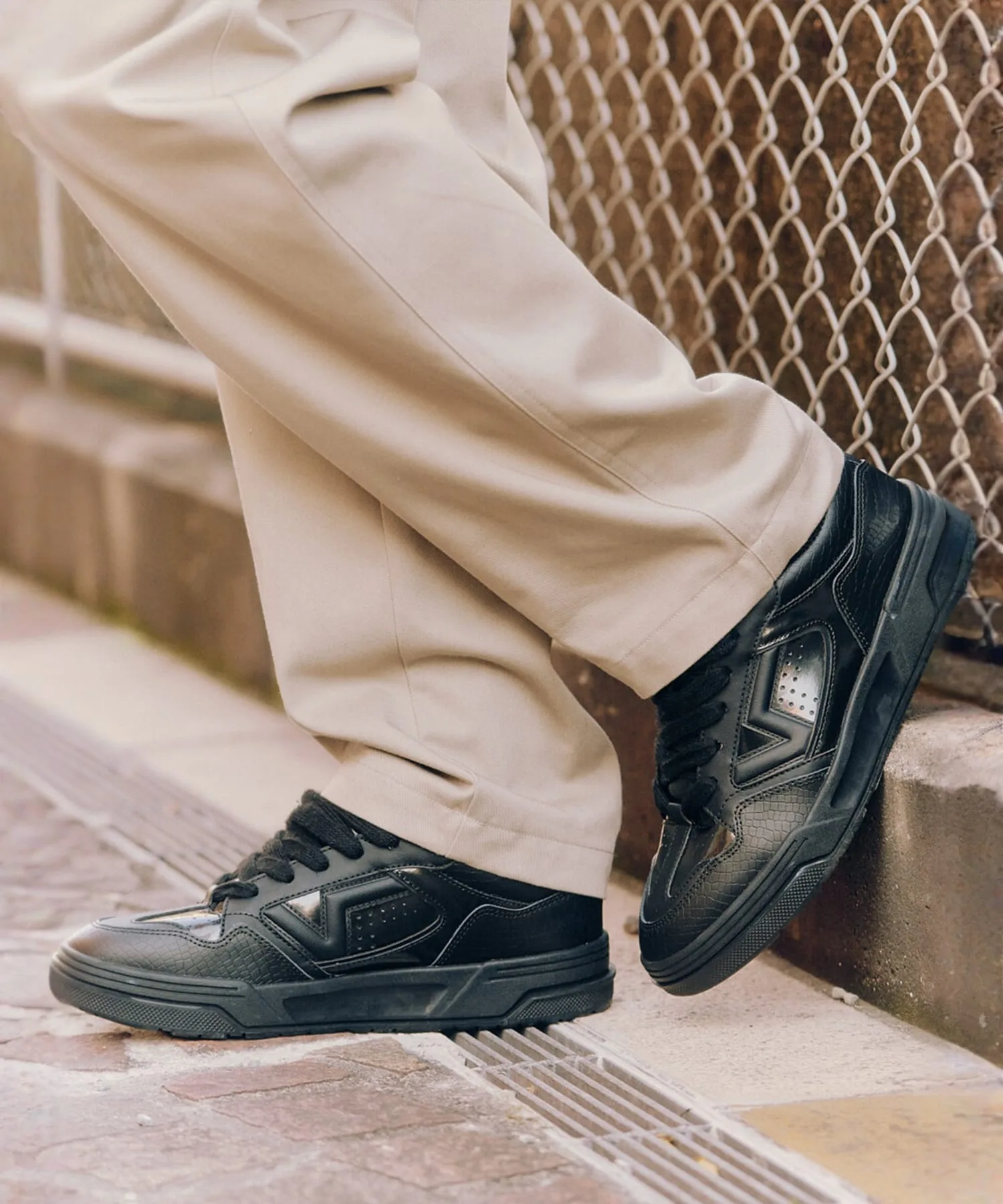 Унисекс кроссовки из натуральной кожи VANS Upland TDC BLACK чёрные