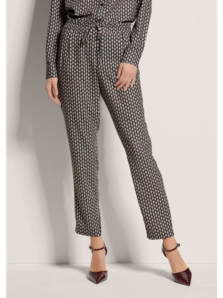 

MADELEINE Элегантные брюки из струящейся ткани черно-карамельного цвета