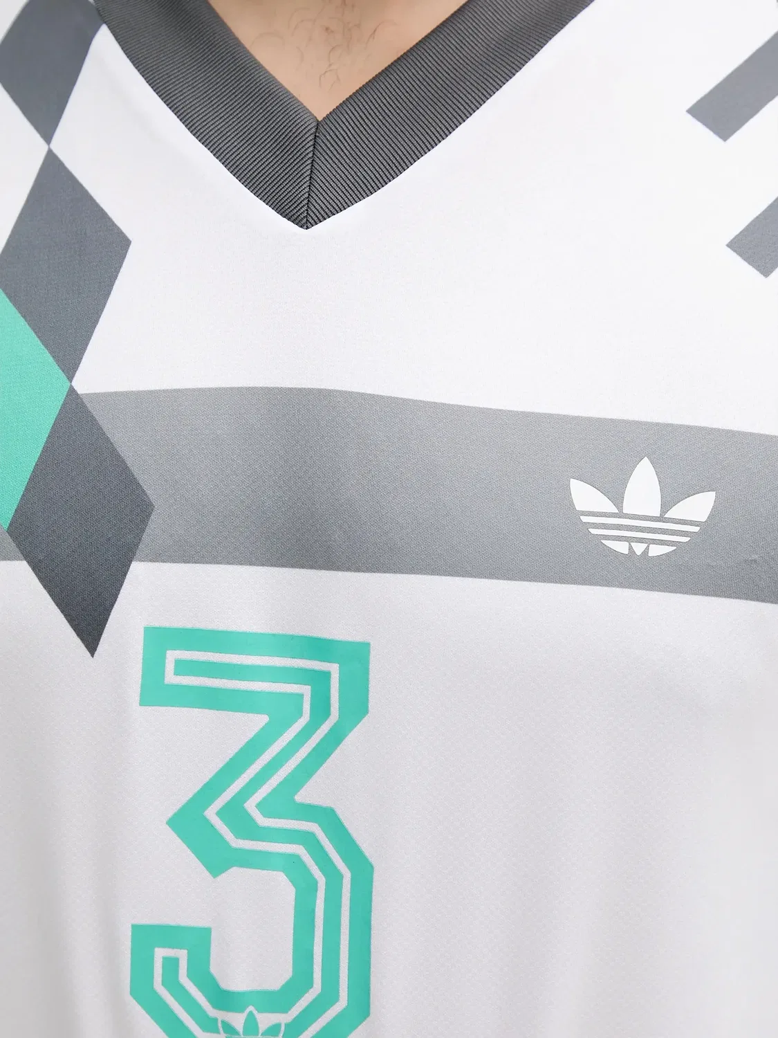 Футболка Nuwave 90s белая Adidas, белый — фото 2