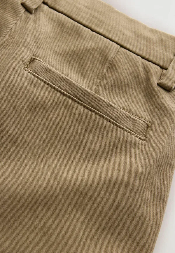 Брюки из хлопка и эластана. Loose fit - stretch chino trousers, Next, Tan Brown, светло-коричневый — фото 3