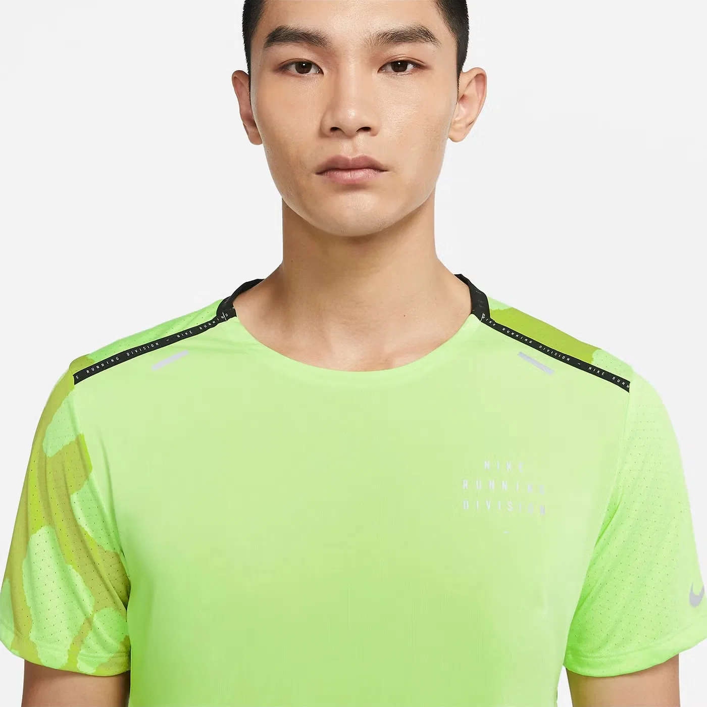 Футболка с длинным рукавом Run Division Rise 365 Nike, зеленый — фото 2